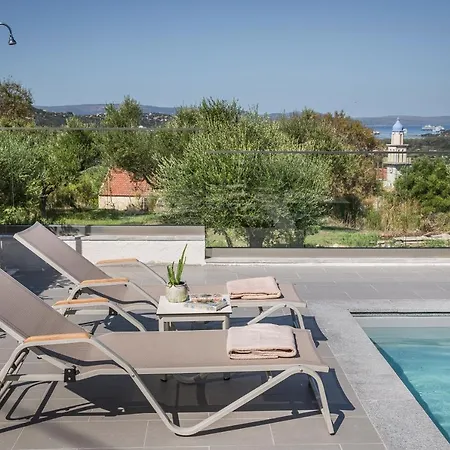 Onar - Luxury Villa *