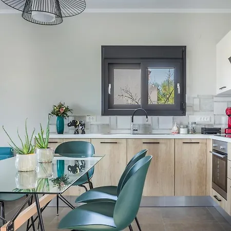 Onar - Luxury أرغوستولي