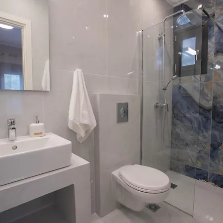 Onar - Luxury Аргостолион