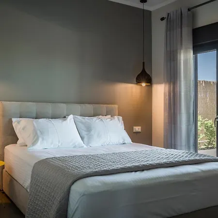 Onar - Luxury Аргостолион